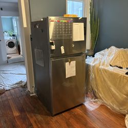 18cu ft Samsung Fridge/Freezer FlexZone w/ Ice