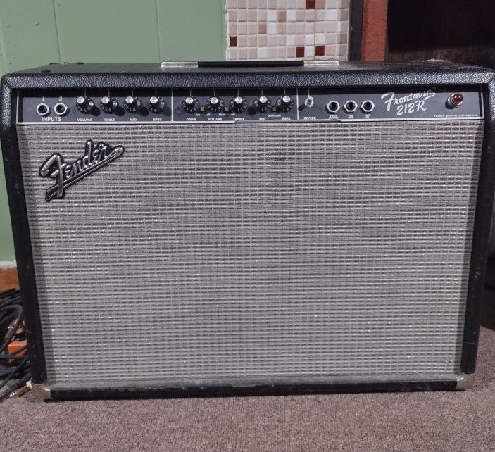 Fender Frontman 212R