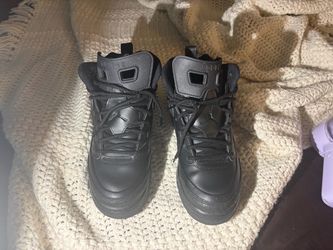 Jordan’s youth size 7