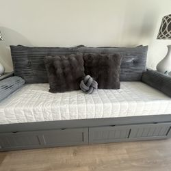 Twin Day Bed 
