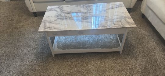 Coffee table set