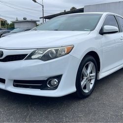 2013 Toyota Camry SE Sedan 4DR