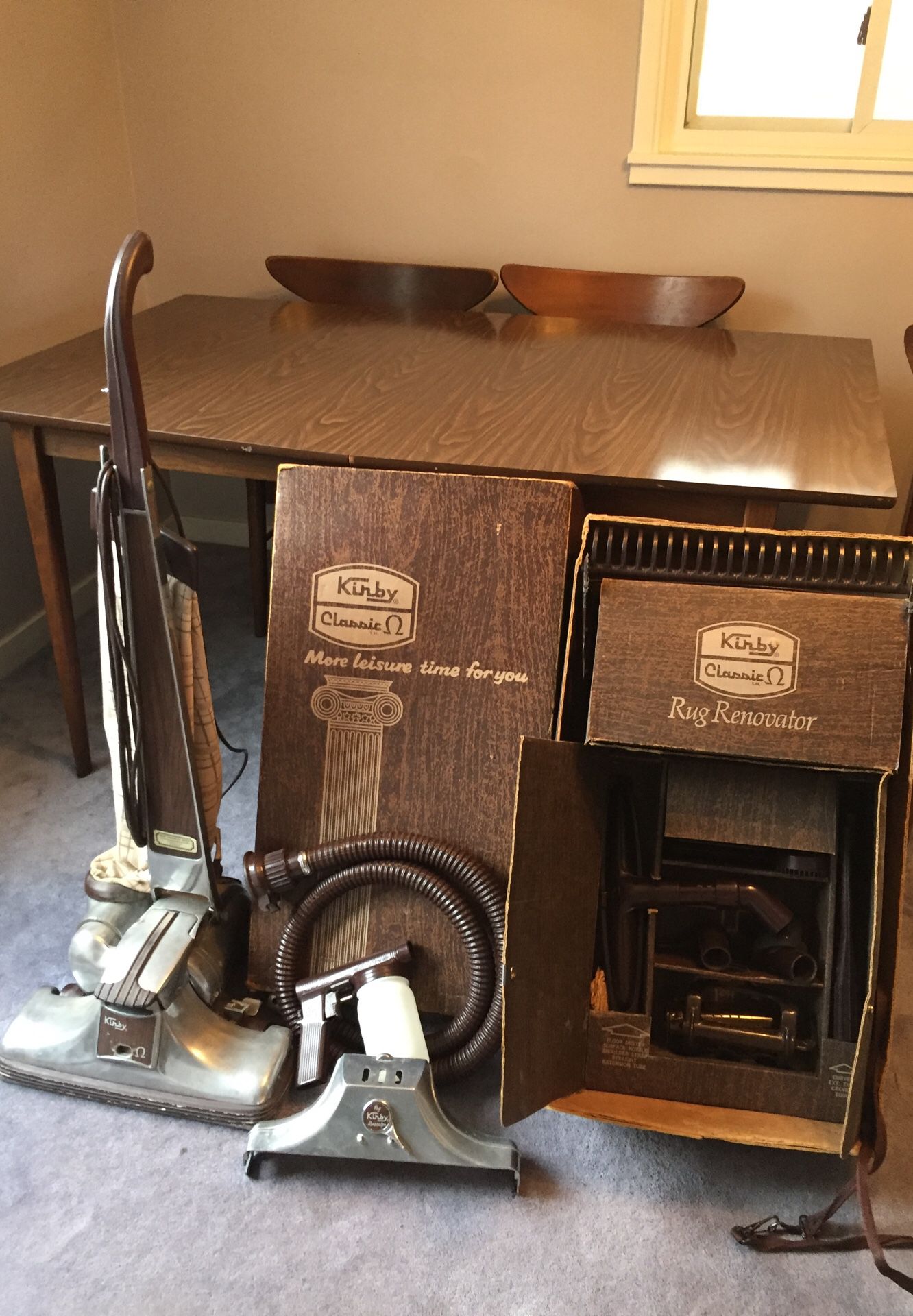 Kirby Classic Vacuum And Rug Renovator Set