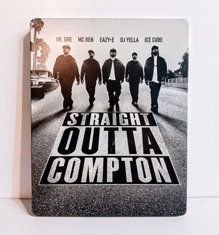 Straight Outta Compton Blu ray Limited Edition Steelbook Blu-ray + DVD Ex Cond