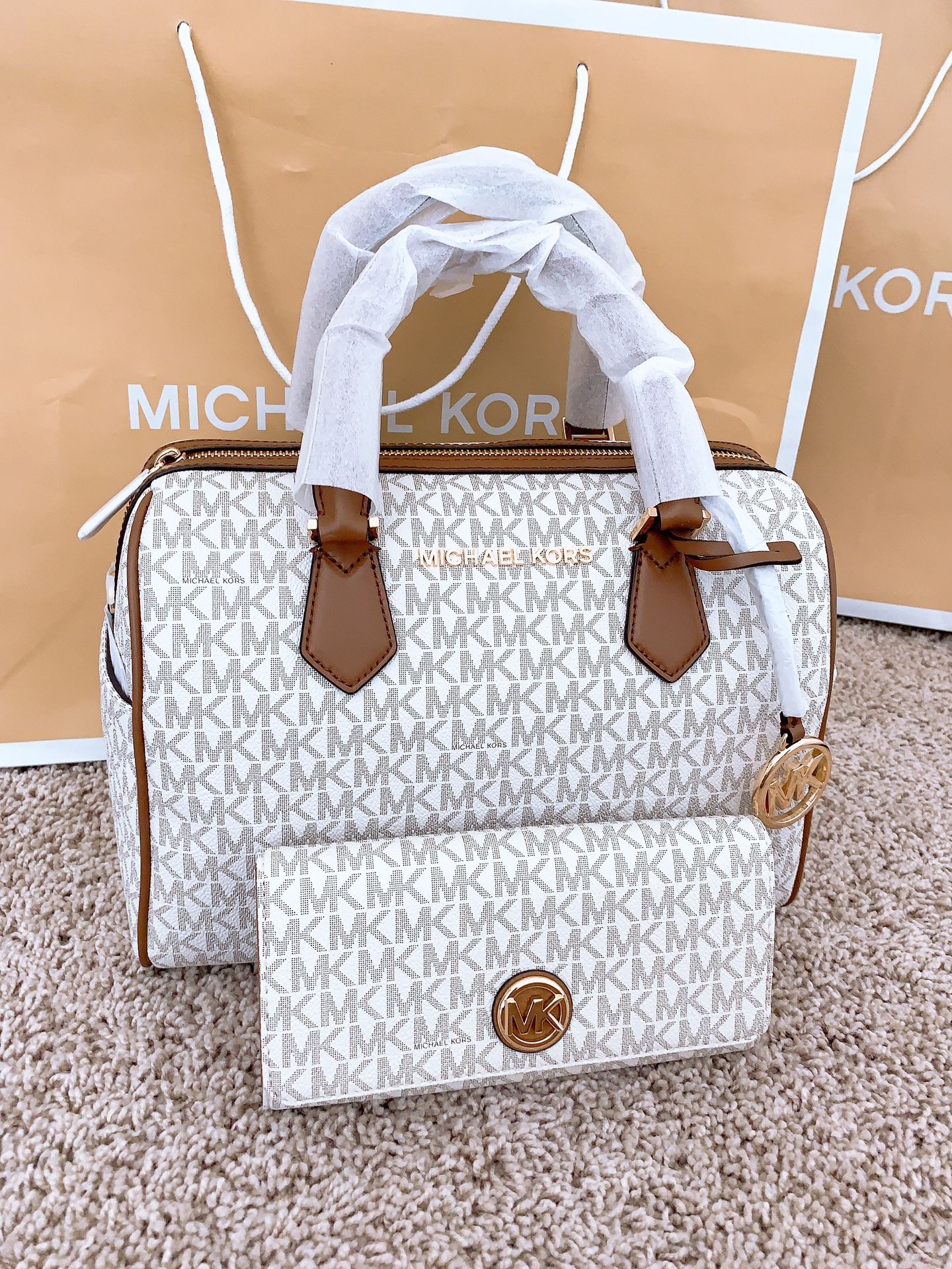 Michael Kors Bedford Duffle And Wallet