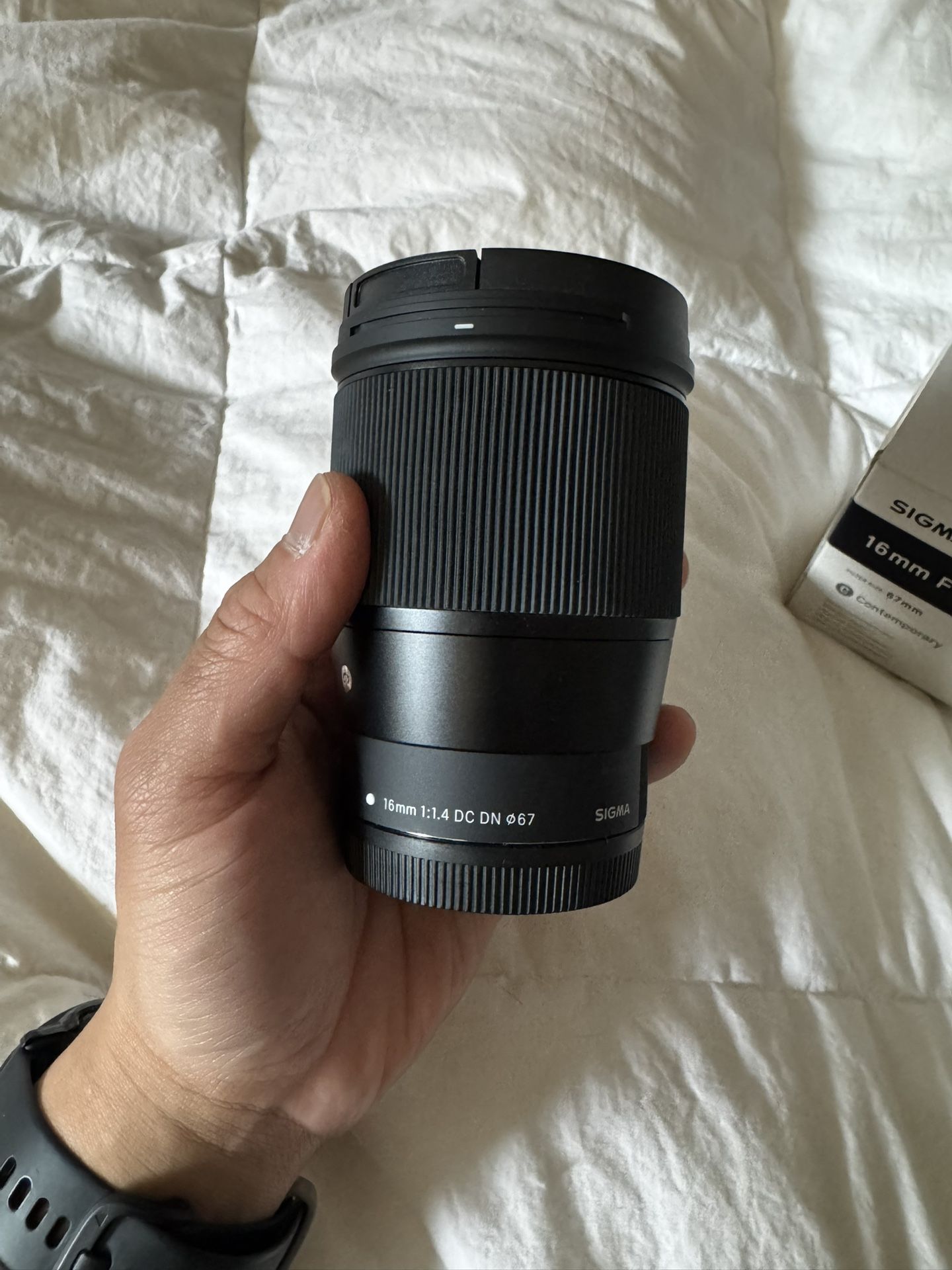 Sigma 16mm F1.4
