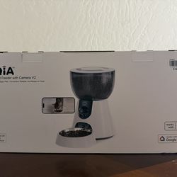 Smart Pet Feeder With Camera