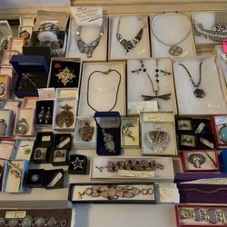 2 Family Garage Sale - Sat & Sun Nov 15 & 16 (8am-2pm)