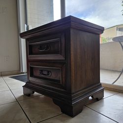 Vintage Dixie "Rural English" Nightstand