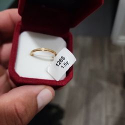 Gold Ring Woman 