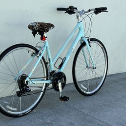 Giant Escape W Hybrid Bike 700 Wheels 