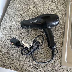 Blow dryer