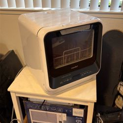 Portable Countertop Mini Dishwasher (Used)