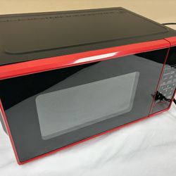 Mainstays 0.7 Cubic Microwave Oven 