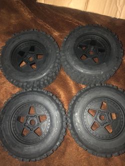Brand New Never Used Arrma Out Cast 17mm Wheels