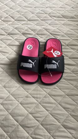 Puma sandals size 13 kids/ Sandalias puma Medida 13