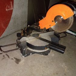 Chicago Electric 10" Sliding Compound Miter Saw