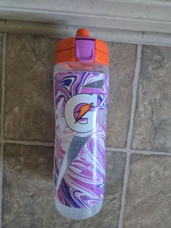 Bote para agua nuevo