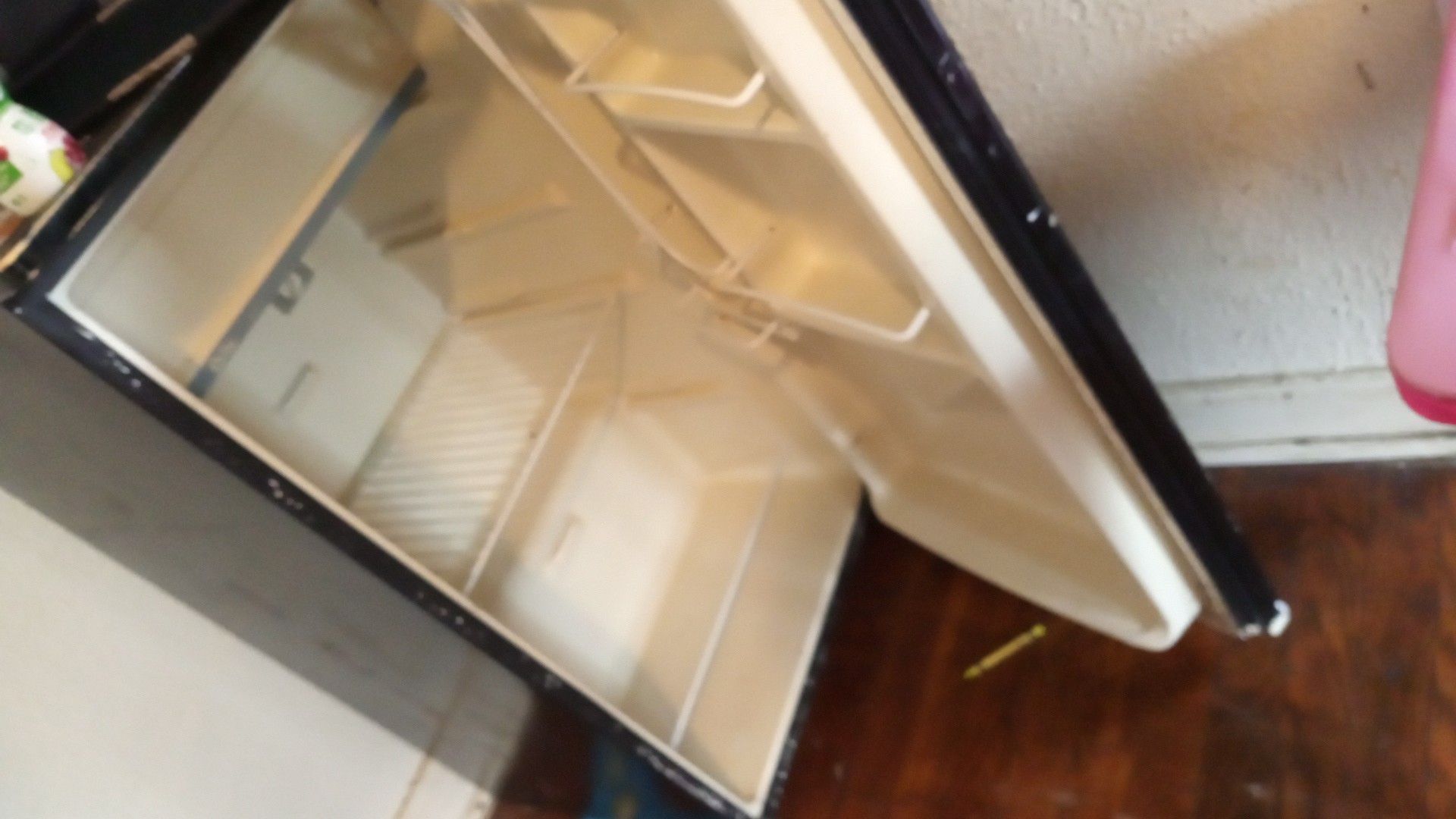 Mini fridge