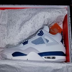 Jordan 4  "Military Blue"  (2024)