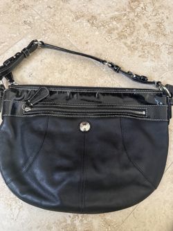 Vintage Coach Penelope Black Leather Shoulder Bag F14686 – Y2K Era (Excellent Condition)