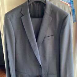 Brand new Hugo boss suit super 100