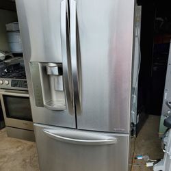 LG French Door 33 Inches Wide