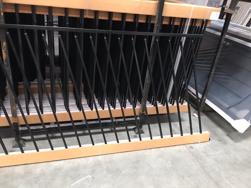 Rackable / biasable steel fence panels 4' h x 8' w
