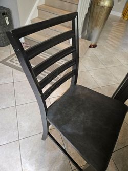 Breakfast table with four chairs