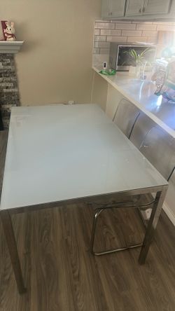 IKEA VIHALS  glass table with chairs