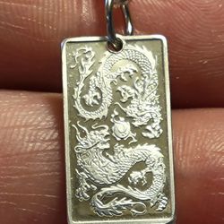♧ 999 Fine Silver Dragon & Grace Pendant Charm -2.5g - 30mm - New - Handmade ☆

Dragon & Grace" pendant, which is a silver pendant featuring a detai