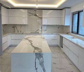 Custom Kitchen Cabinets