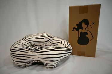 Baby Support Seat Plushee Chair  in Zebra Print Brand New