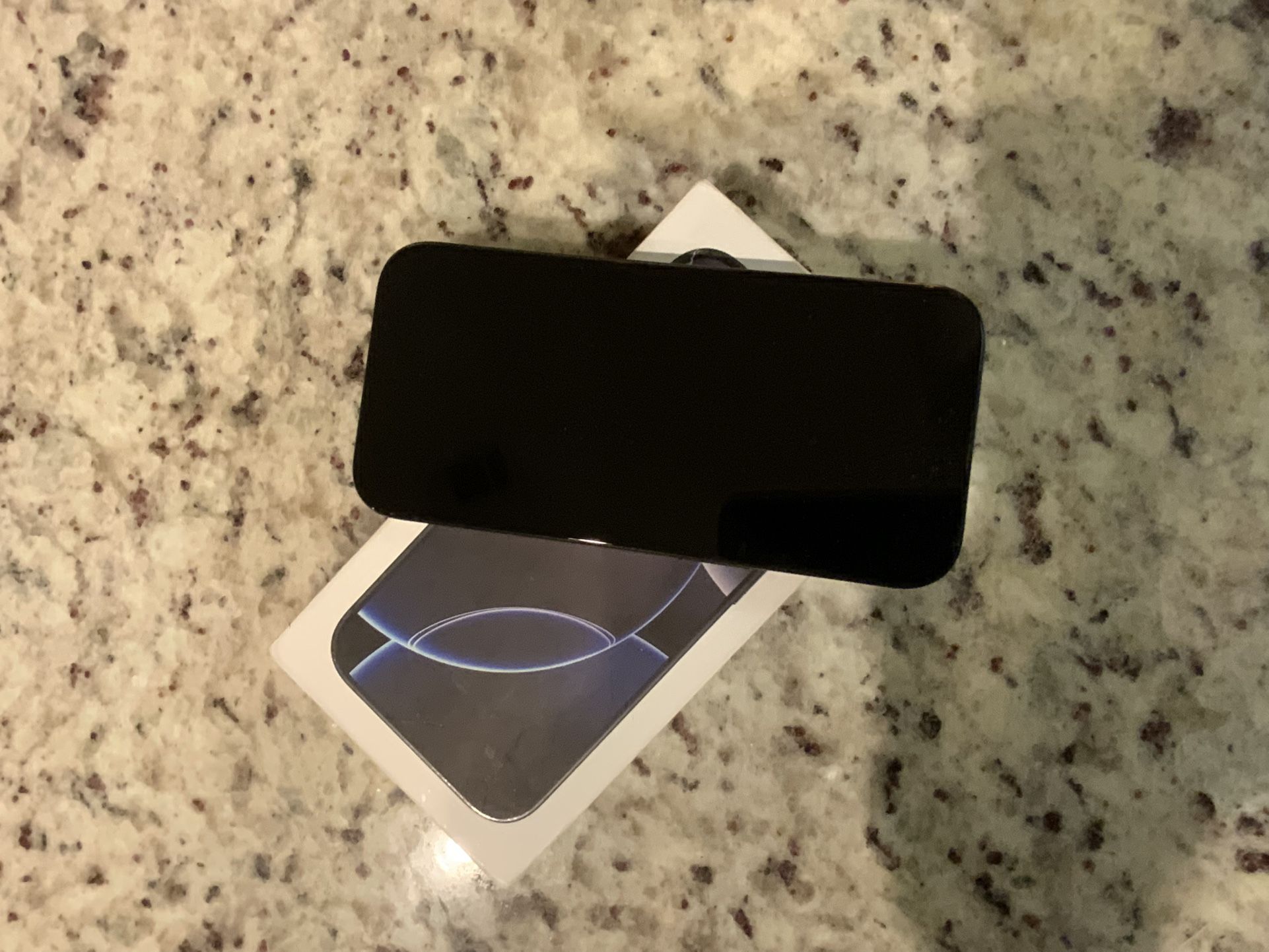 **iPhone 16pro 256GB Like New***. Locked - Xfinity