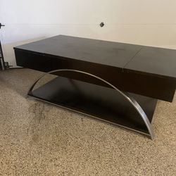 Coffee table With Storage and Center Lift to Become Eating Table