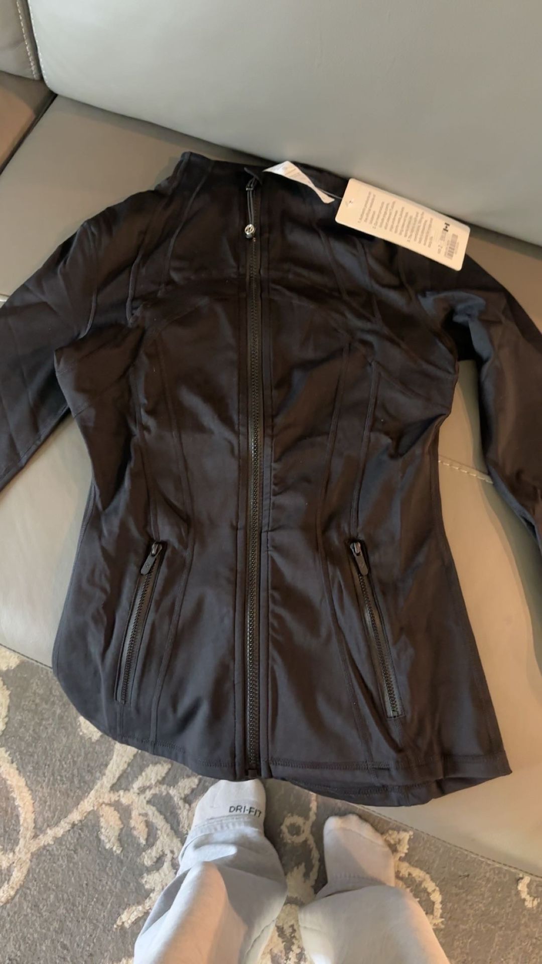 brand new, lulu lemon define jacket Size small