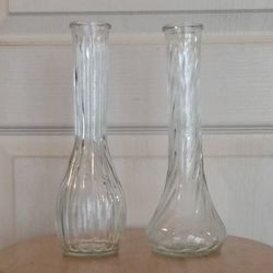 Vintage Hoosier Glass bud vases for flowers, set of 2