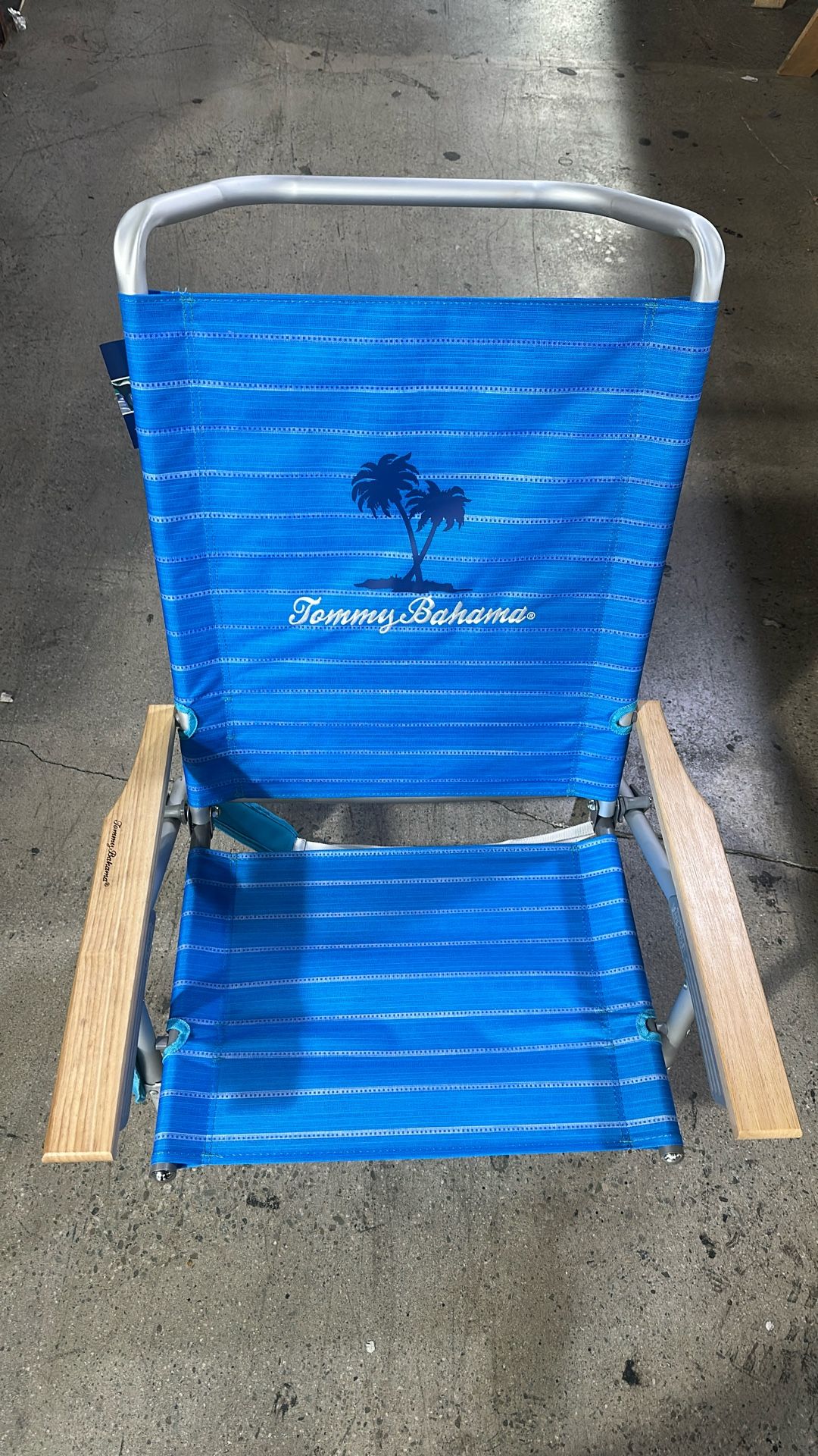 Tommy Bahama 5-Position Lay Flat Cup Holder and Towel Bar Beach Chair