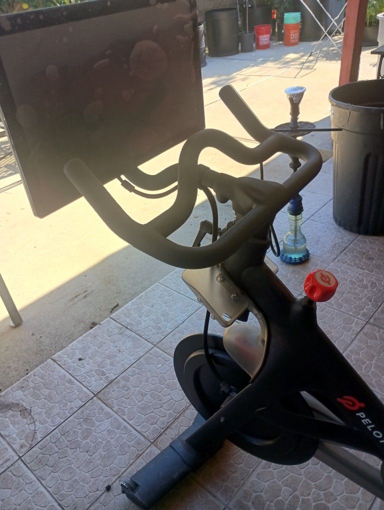 Peloton Cross Training Exercise Bicycle