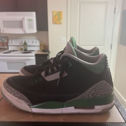 JORDAN 3 PINE GREEN🌲 SIZE 9‼️