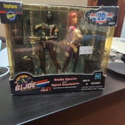 G.I.Joe 20th Anniversary Toyfare Snake Eyes and Aent Scarlett