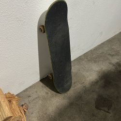 Complete/Used Skateboard 