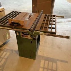 Grizzly table saw