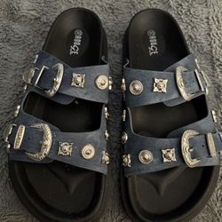 Slides Size 10  Women 