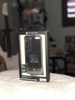 Mophie Iphone 5 charging case with box