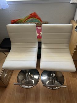 White Bar Stool With Adjust Height And Swivel