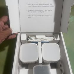 BLINK FLOODLIGHT CAMS NEW IN BOX