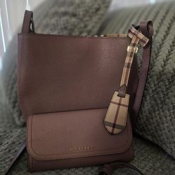 Burberry Bucket Purse With Wallet 