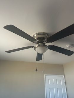 5-Blade Ceiling fan  with light kit