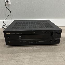 Yamaha HTR-5540 5.1 AV Receiver – Powers On Then Shuts Off / For Parts Or Repair
